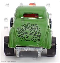Green - Leo, Black Medusa